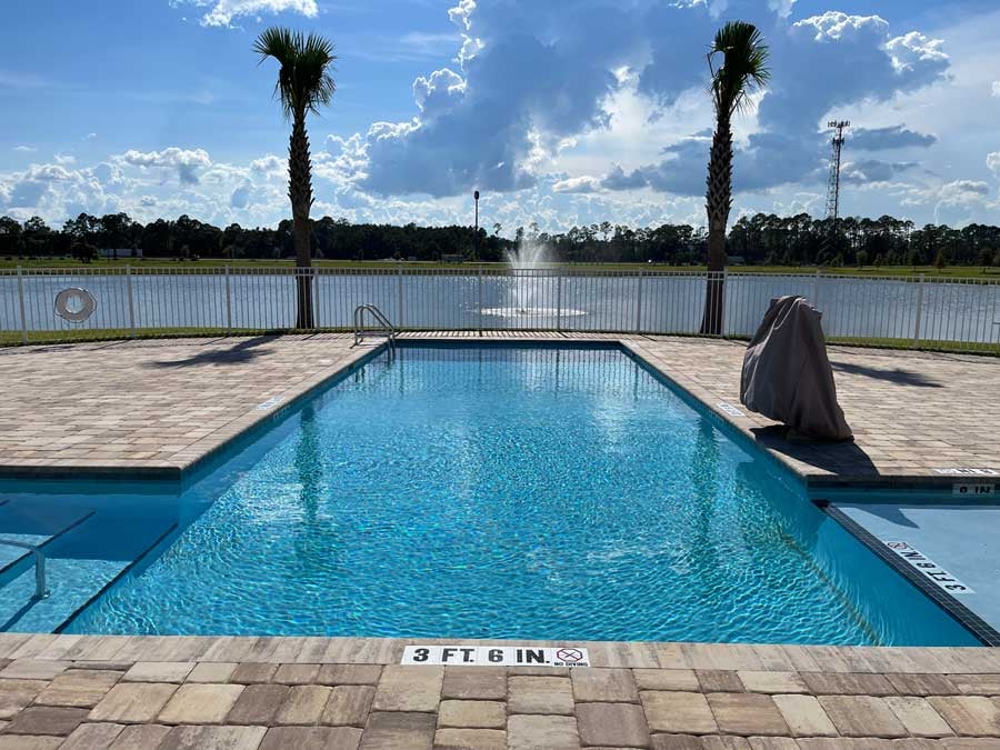 resort-pool-status